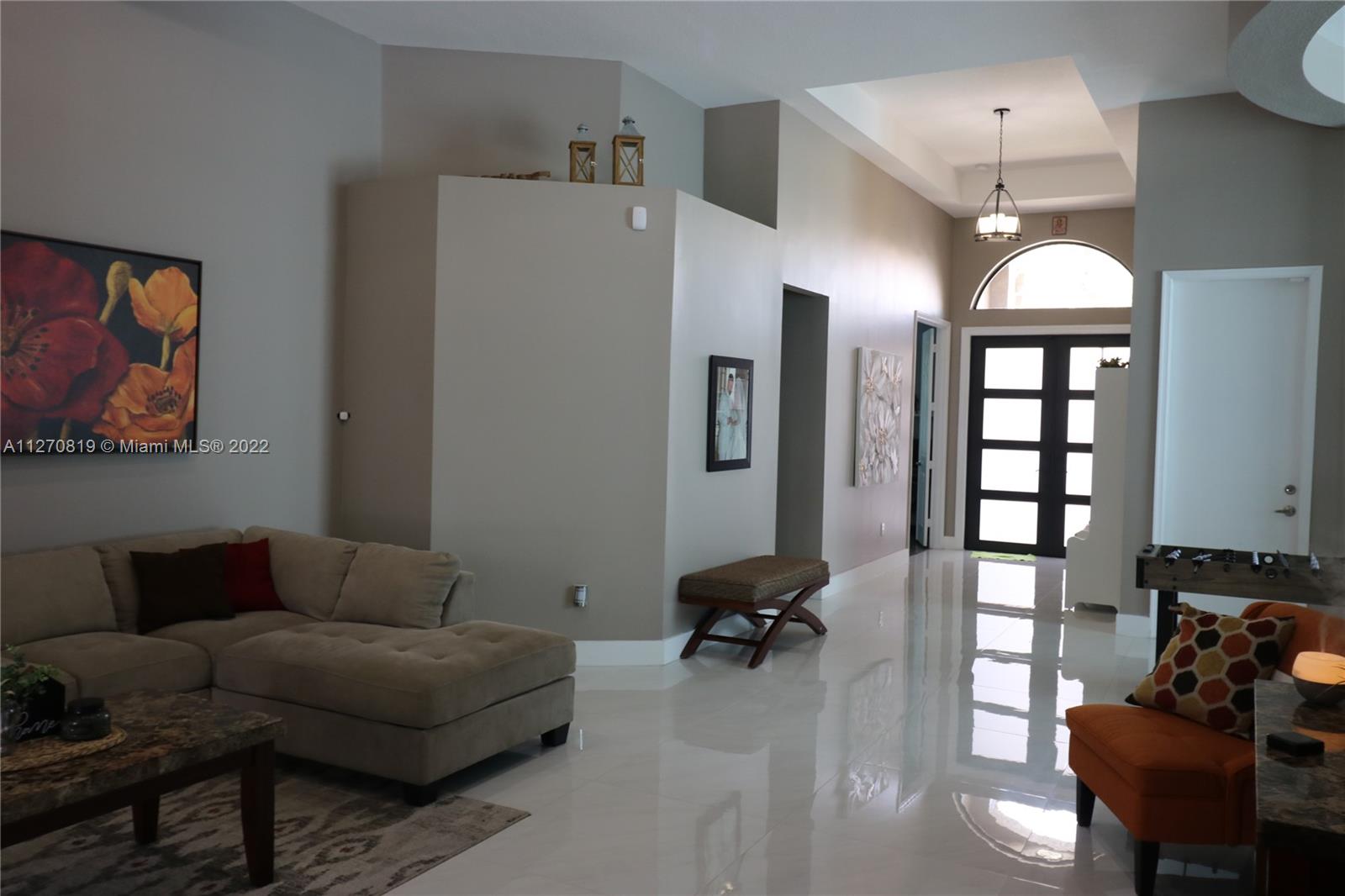 SESSA EIGHT - Residential