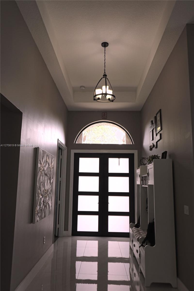 SESSA EIGHT - Residential