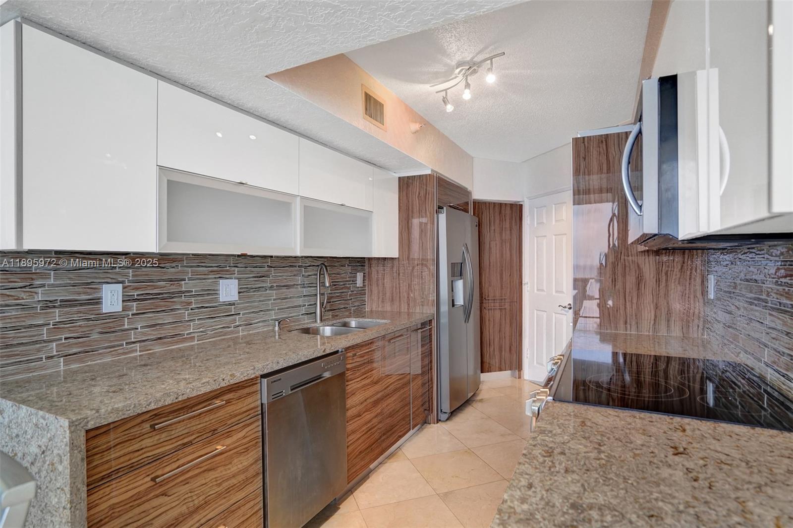 SANDS POINTE OCEAN BEACH - Residential Lease