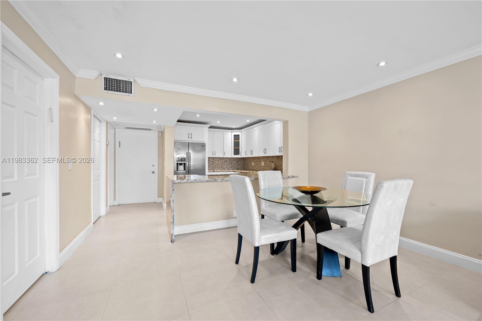 SECOND GULFSTREAM GARDEN - Residential Lease