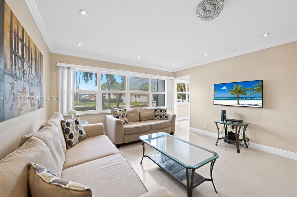 Photo of 329 SE 3rd St #103S, Hallandale Beach, FL 33009 (MLS # A11983362)