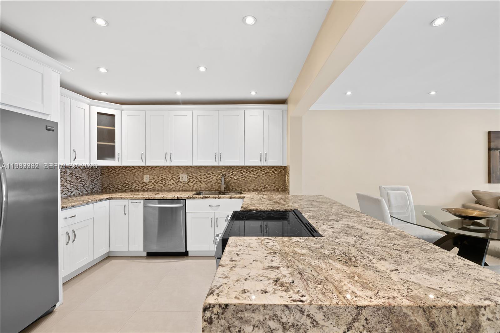 SECOND GULFSTREAM GARDEN - Residential Lease