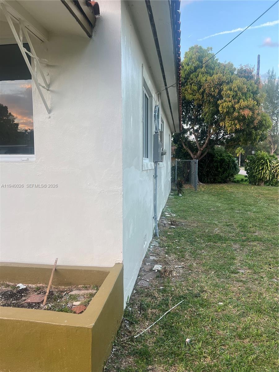 CASTILIAN COURT - Residential