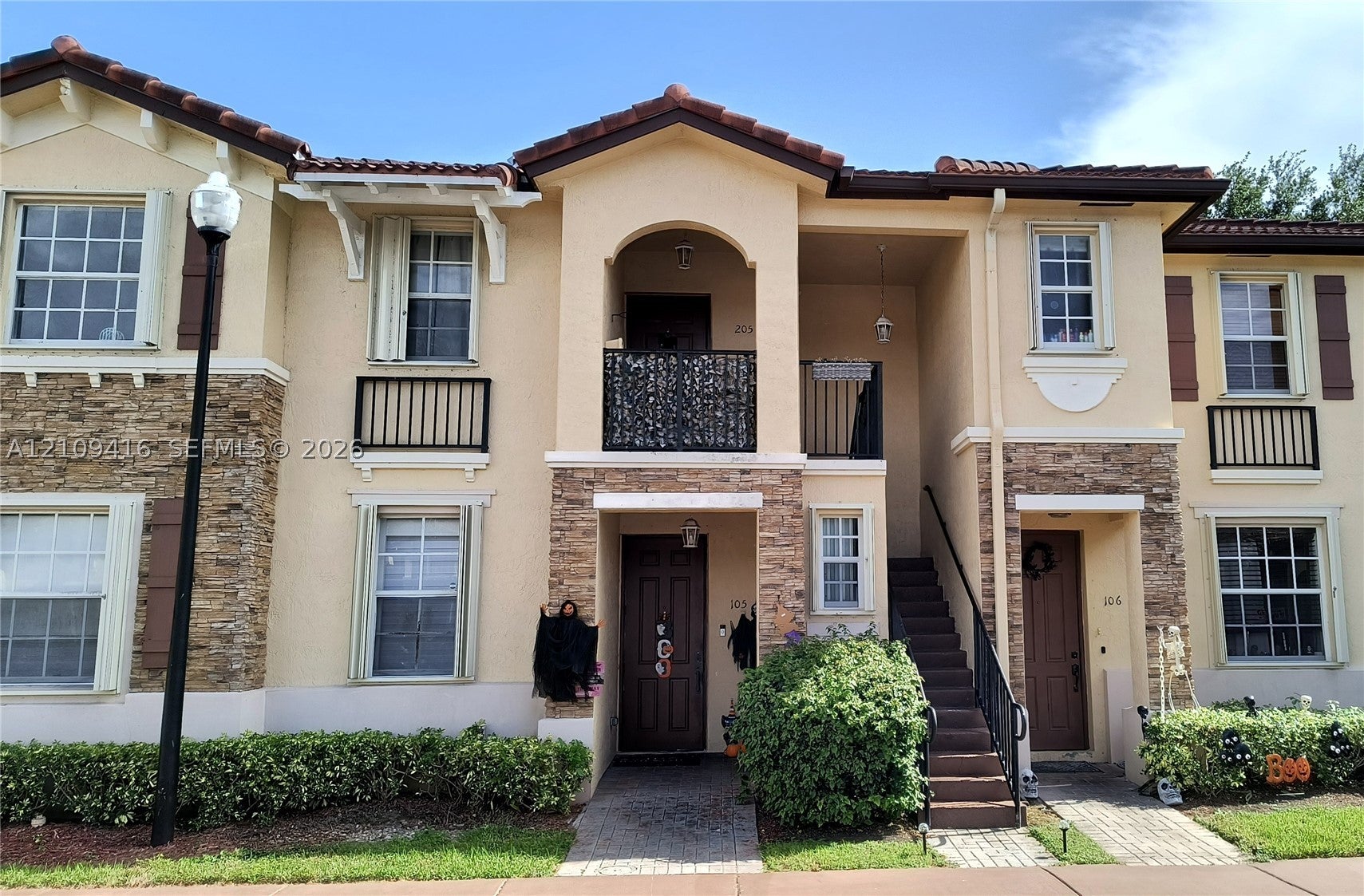 1495 NE 33rd Ave