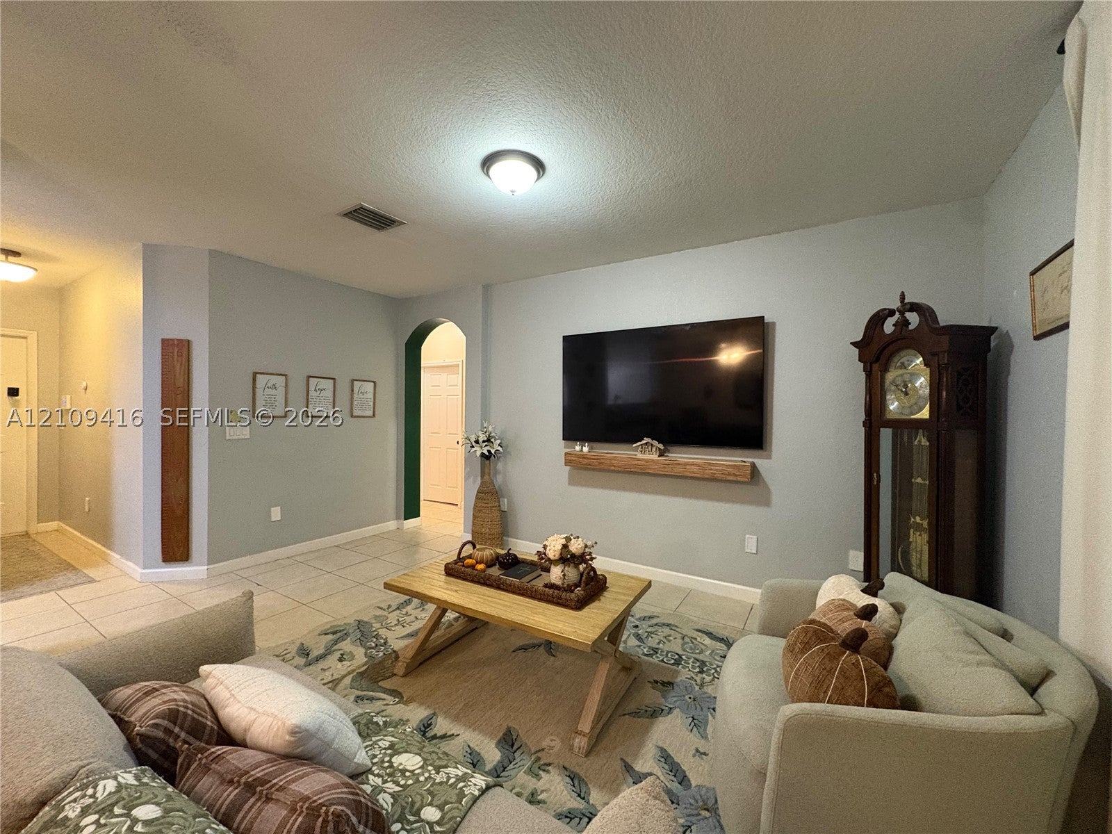 1495 NE 33rd Ave 205