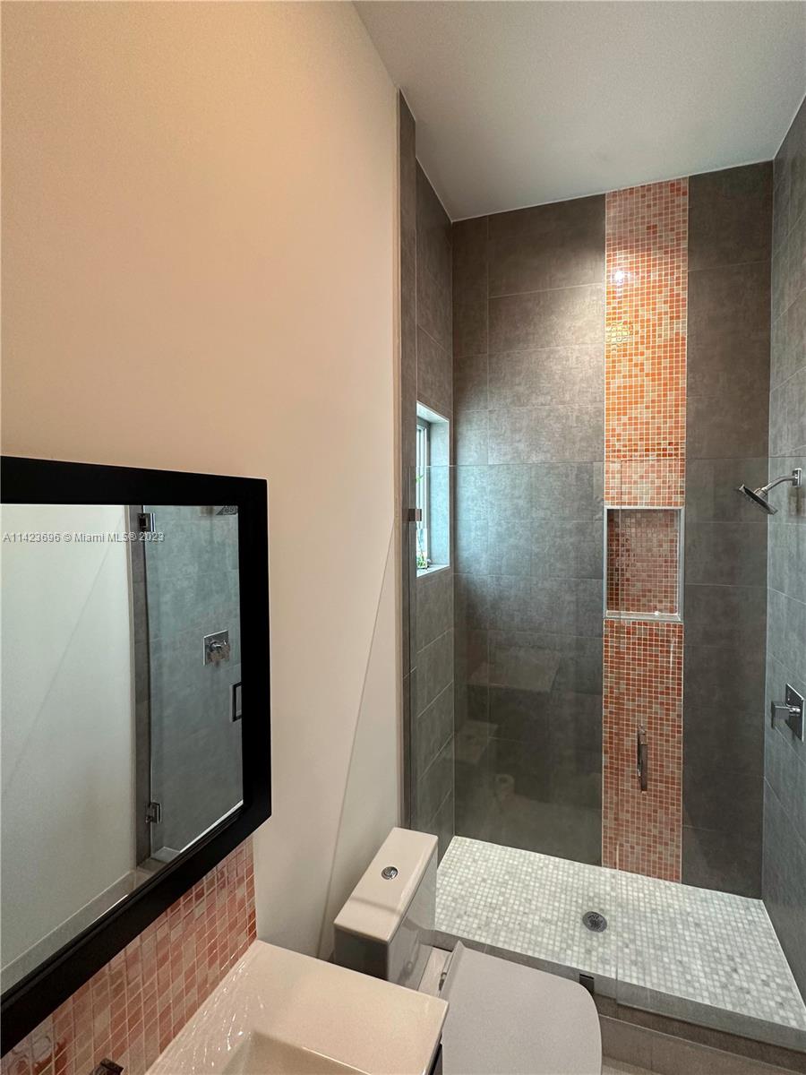 OASIS PARK SQUARE AT DORA - Residential