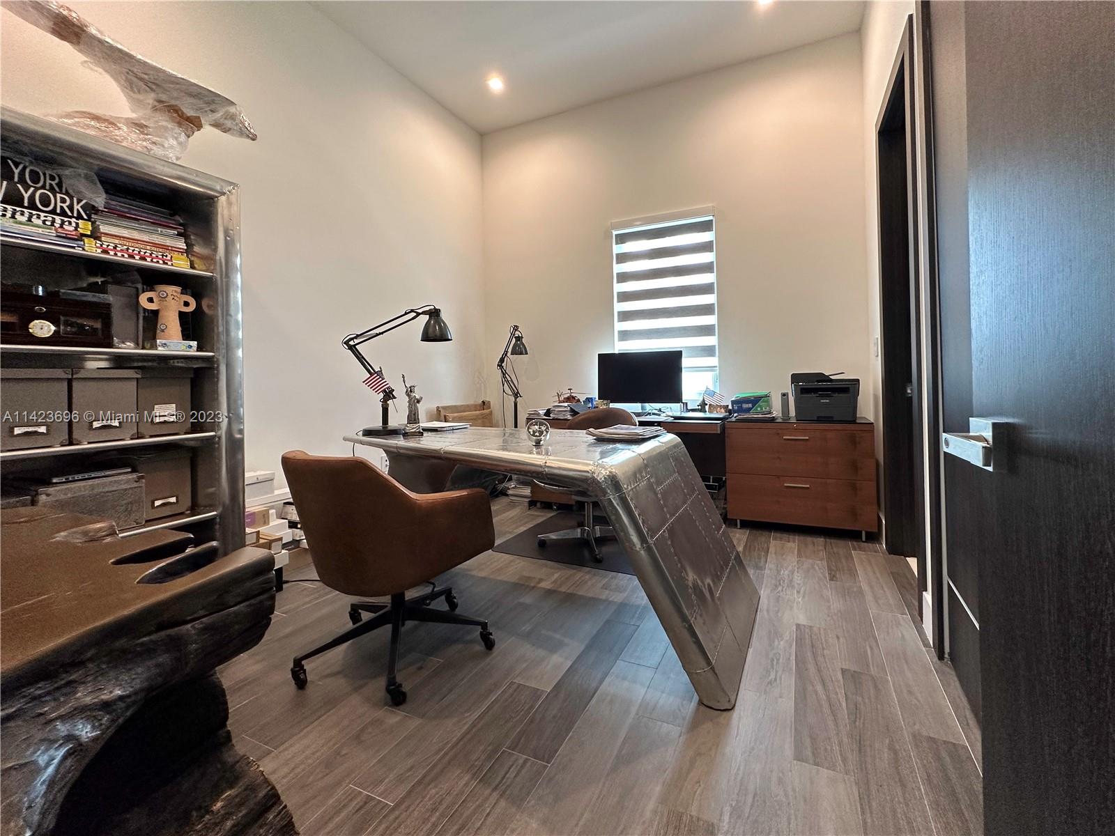 OASIS PARK SQUARE AT DORA - Residential