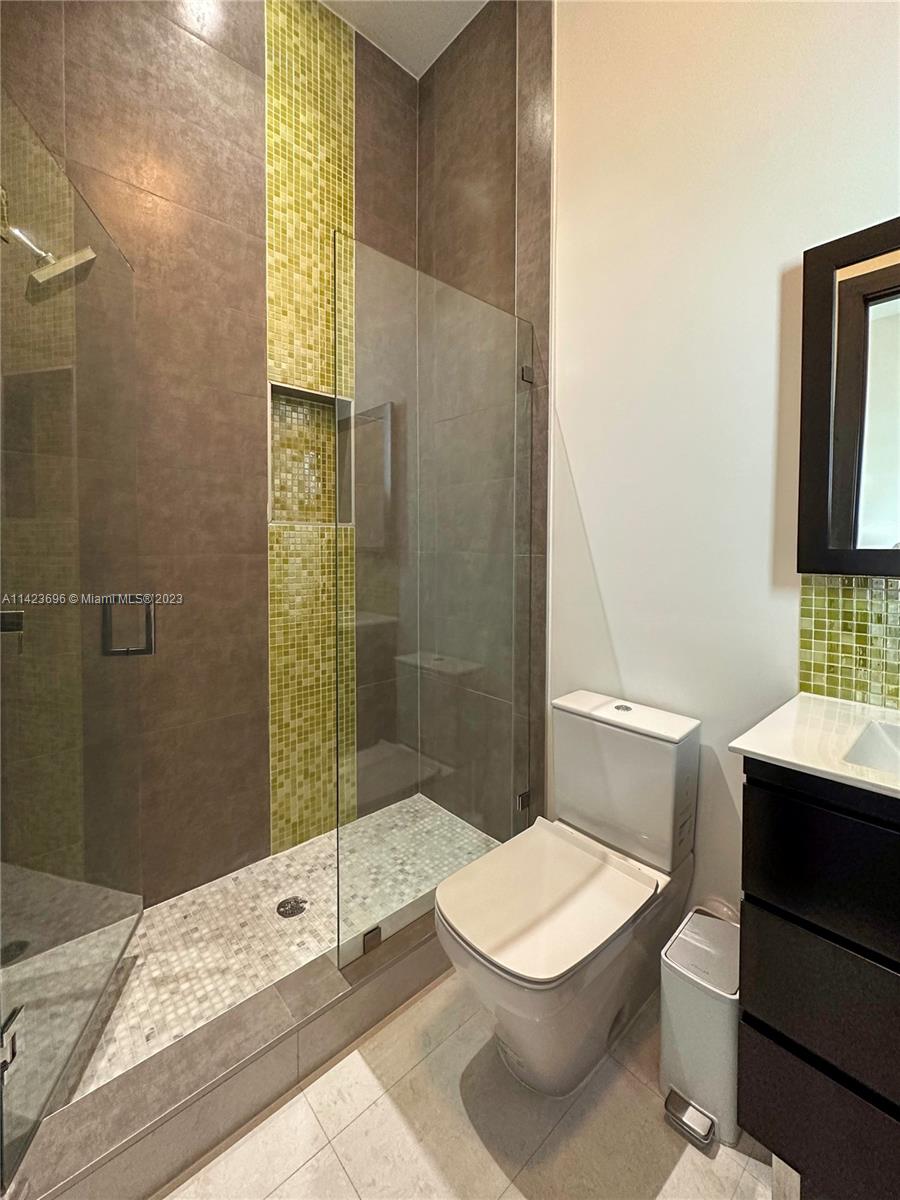 OASIS PARK SQUARE AT DORA - Residential