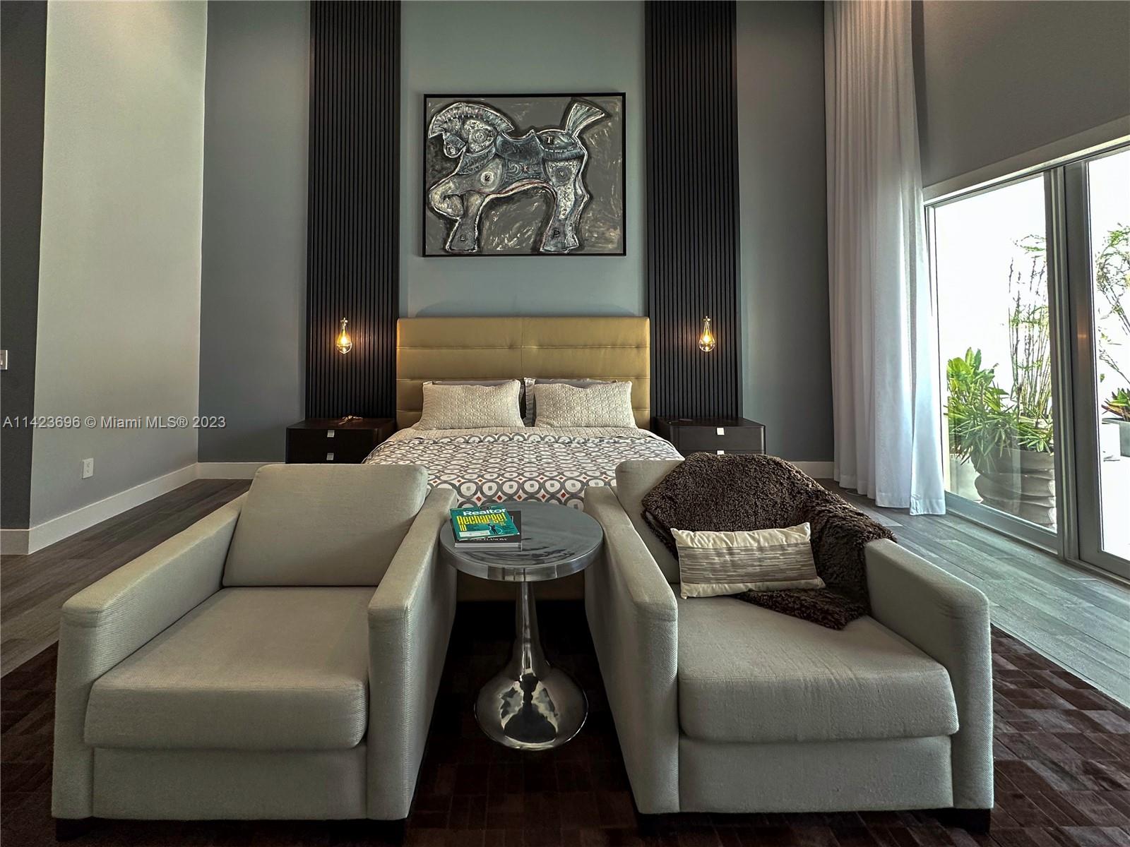 OASIS PARK SQUARE AT DORA - Residential