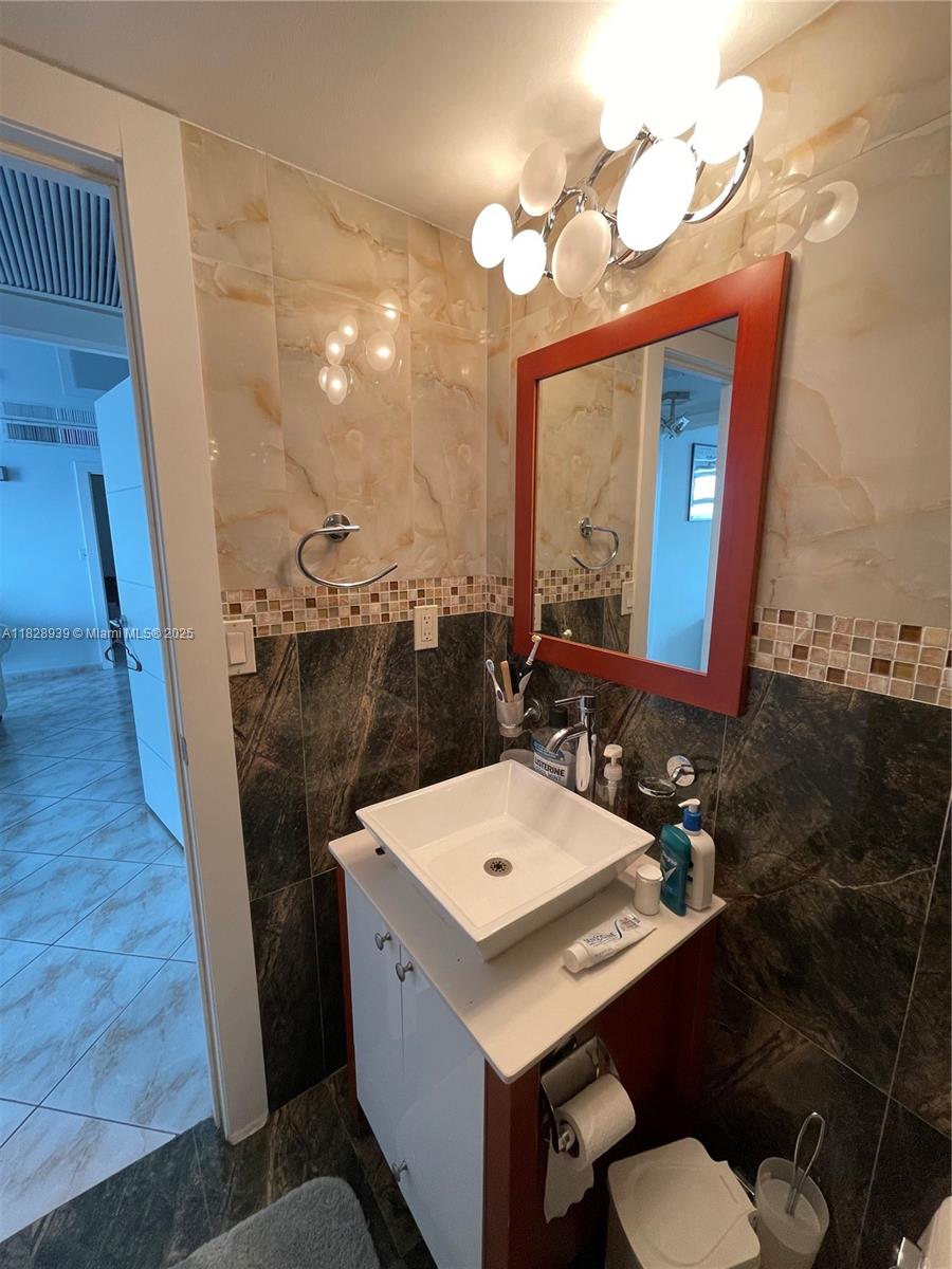 PARKER PLAZA CONDO ESTATE - Residential