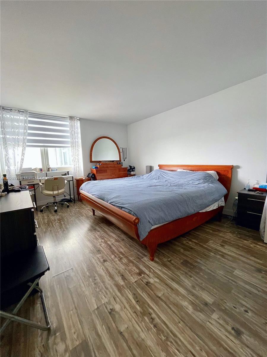 PARKER PLAZA CONDO ESTATE - Residential