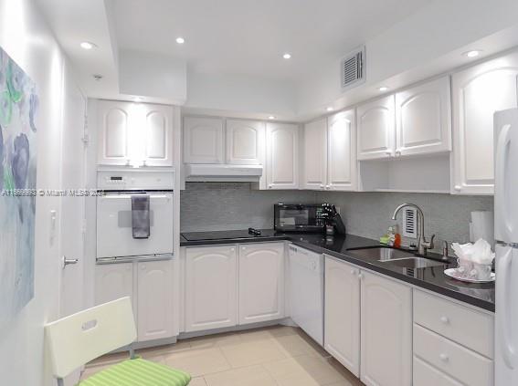 TIDES ON HOLLYWOOD BEACH - Residential