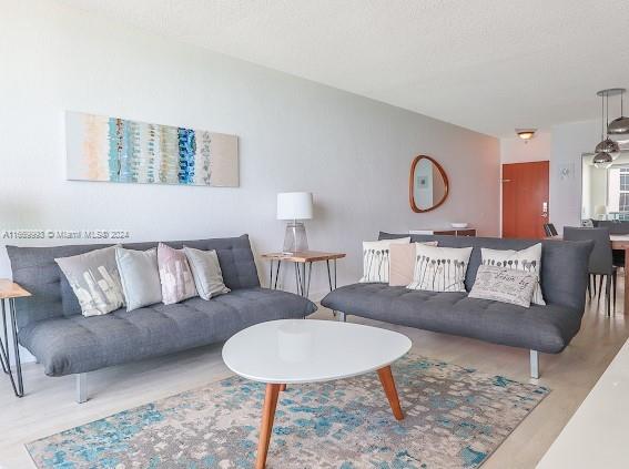 TIDES ON HOLLYWOOD BEACH - Residential