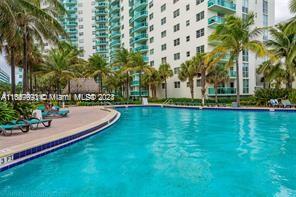 TIDES ON HOLLYWOOD BEACH - Residential