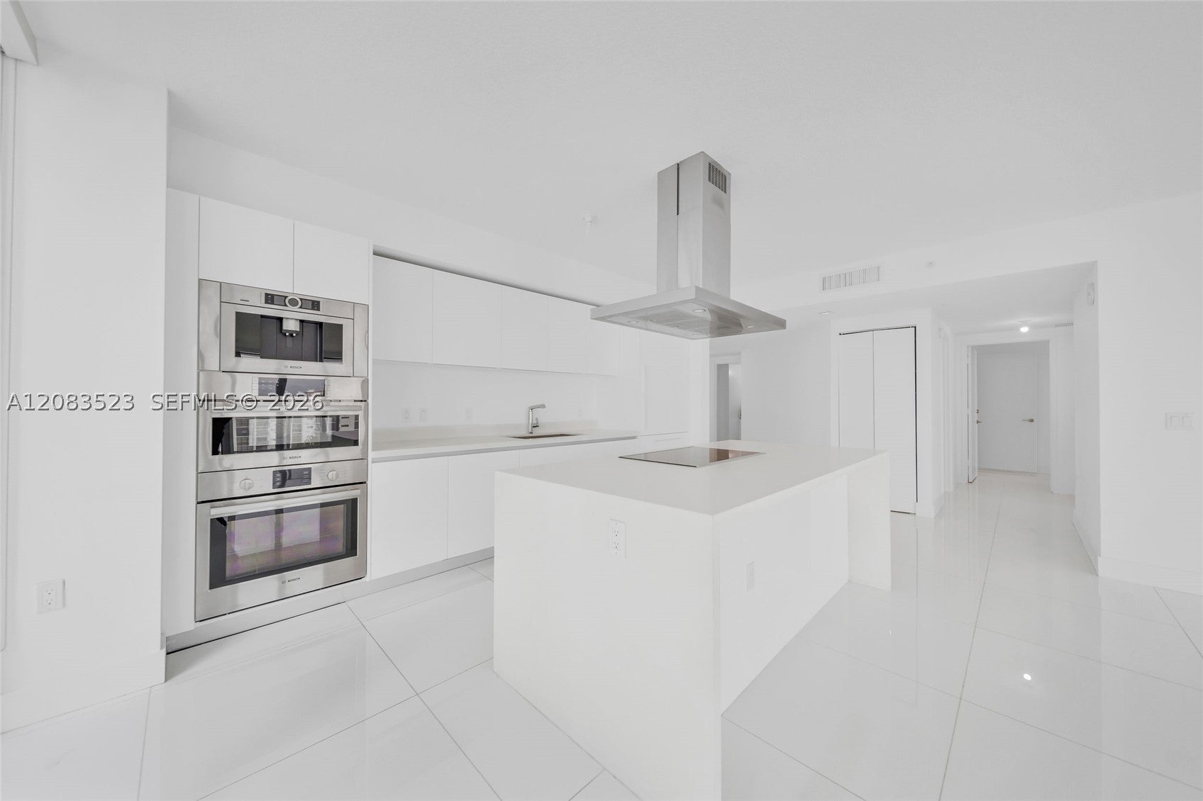 300 Sunny Isles Blvd 4-701