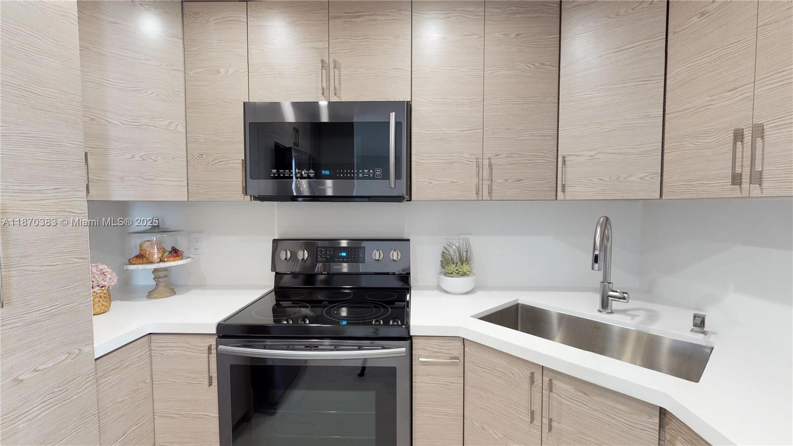 THE PAVILION CONDO - Residential Lease