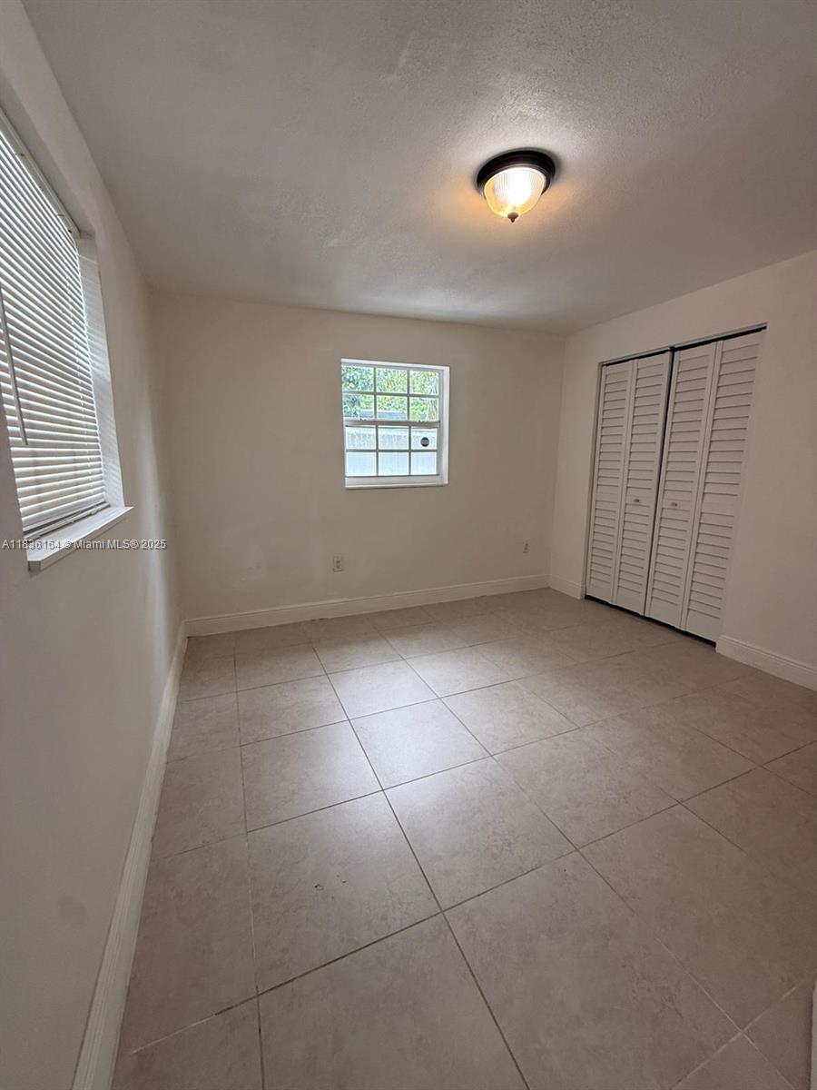 2265 NW 100th St B