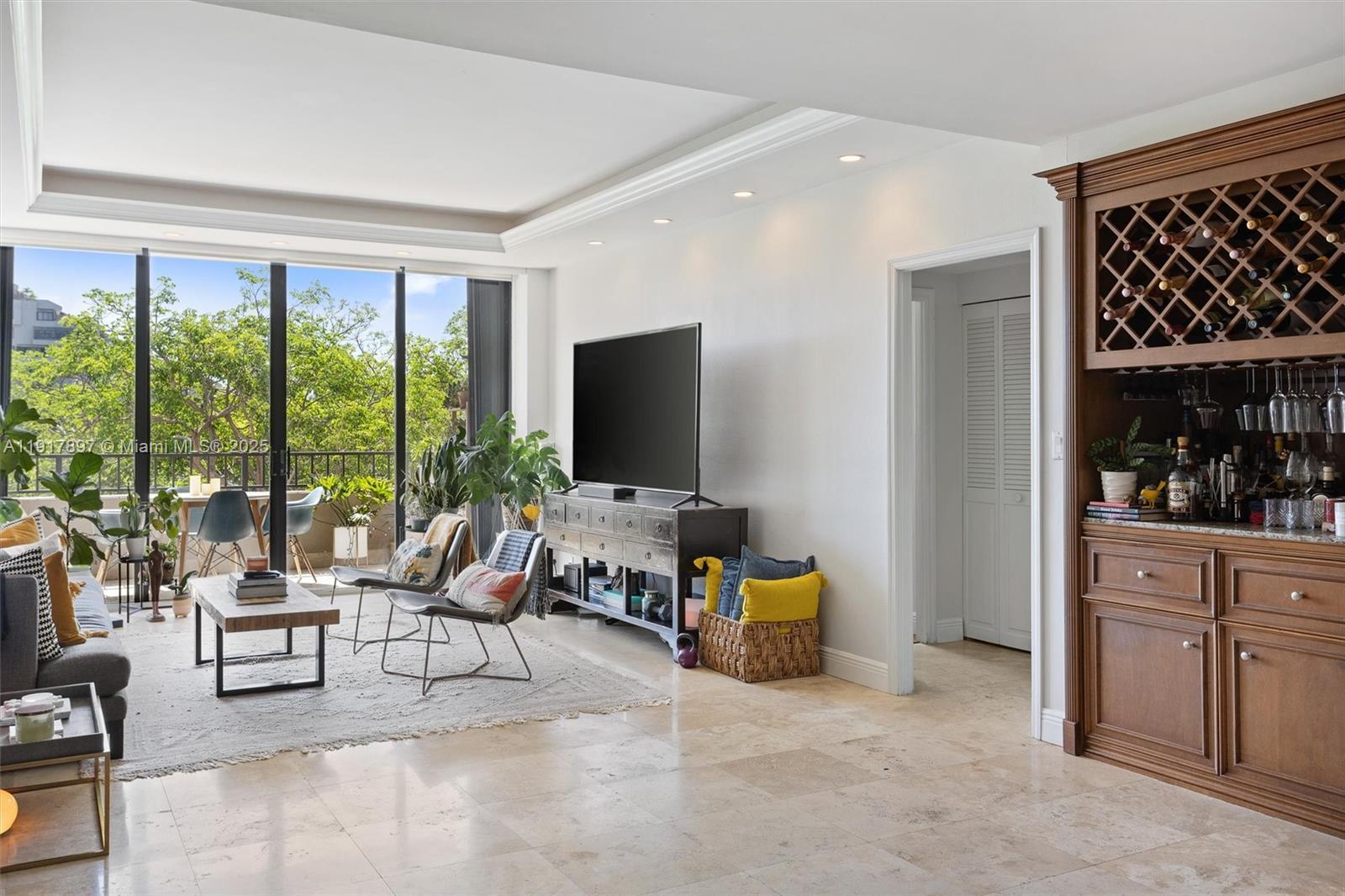 151 Crandon Blvd 206