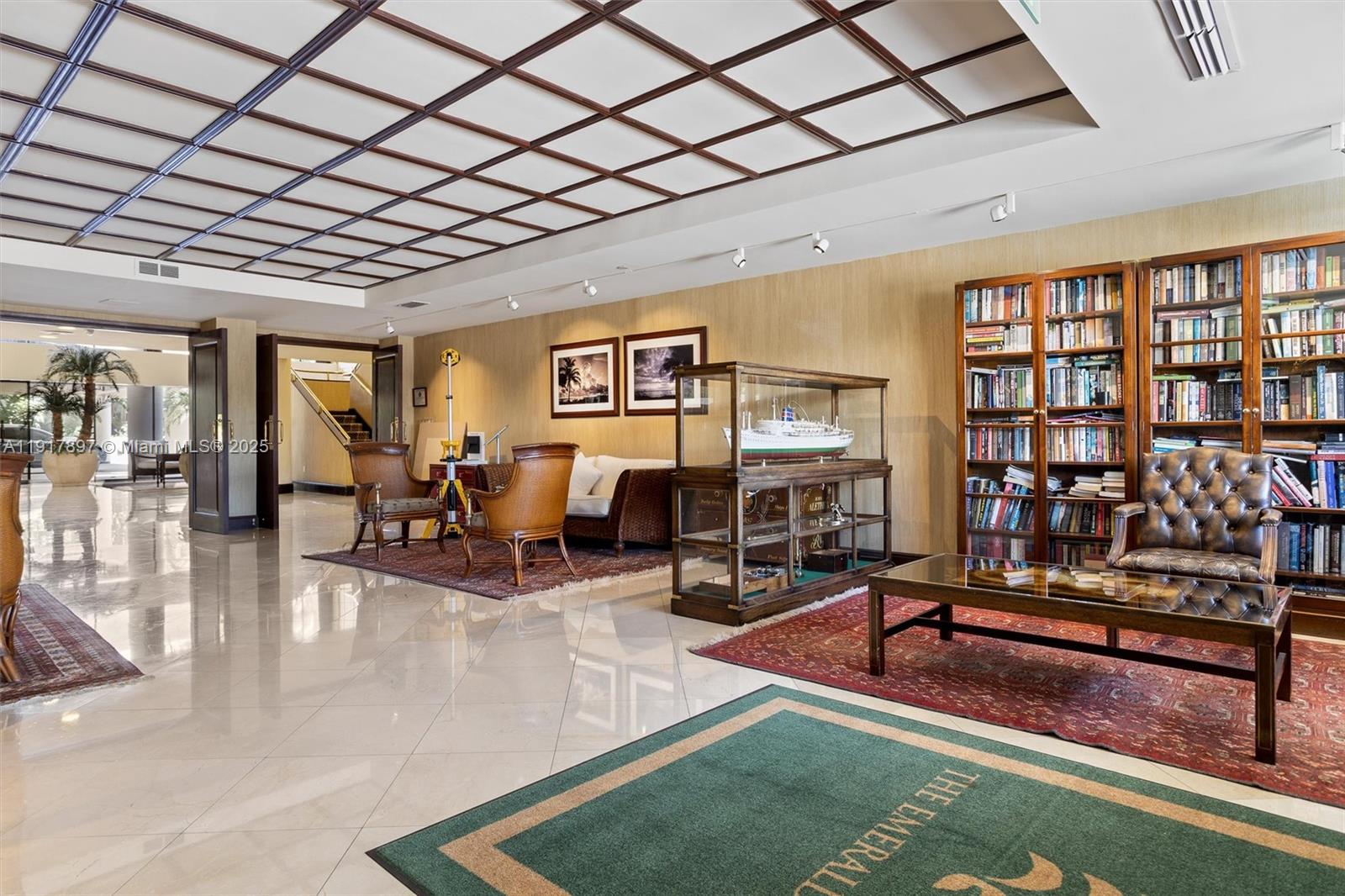 THE EMERALDBAY @ KEY COLO - Residential