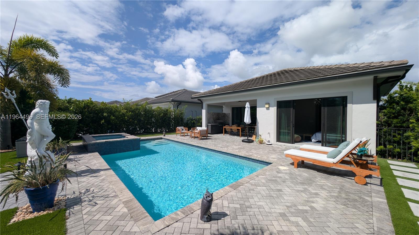 BANYAN CAY RESORT COMMUNI - Residential