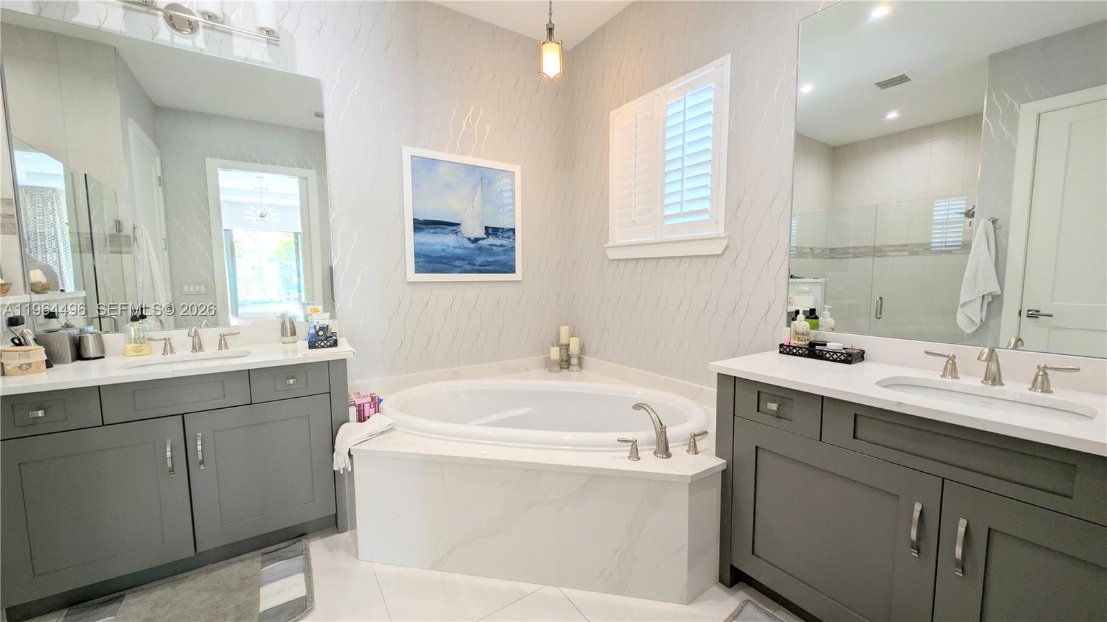 BANYAN CAY RESORT COMMUNI - Residential