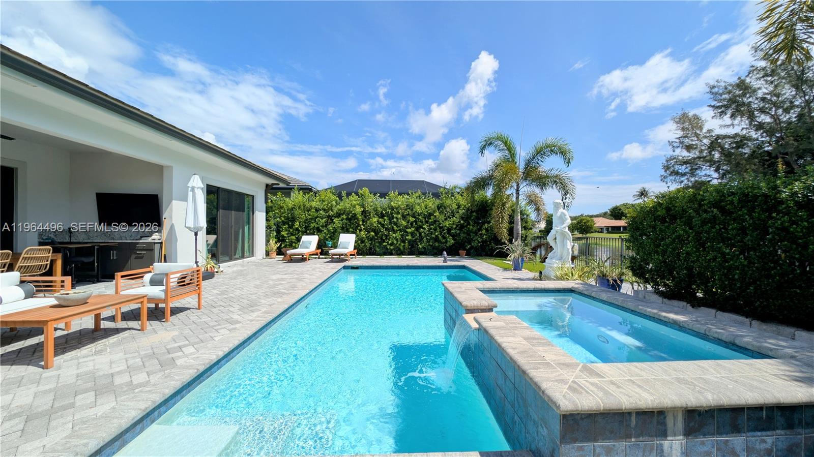 BANYAN CAY RESORT COMMUNI - Residential