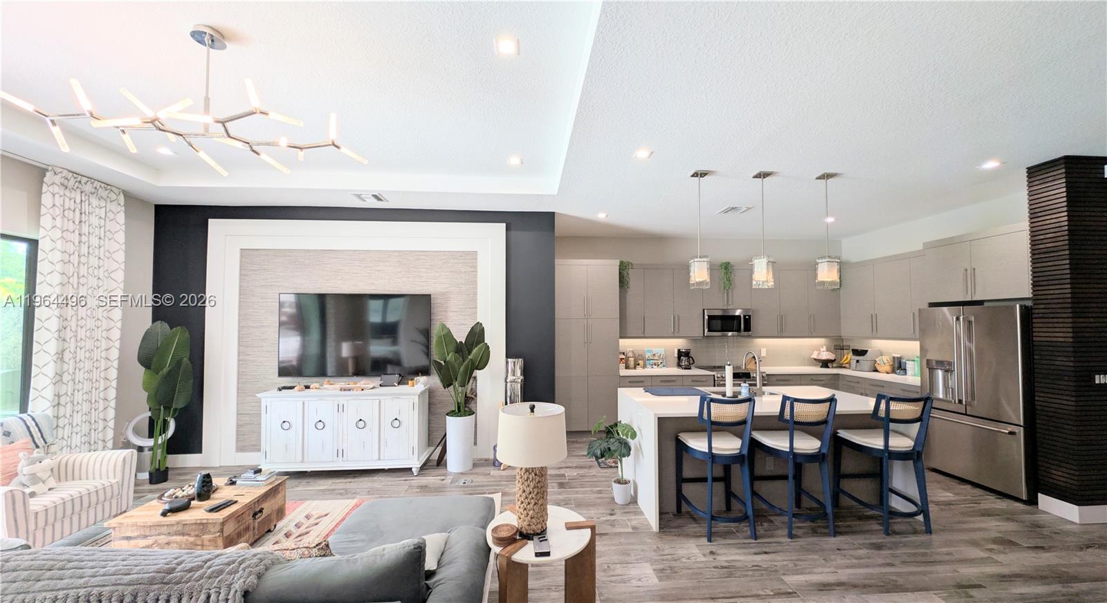 BANYAN CAY RESORT COMMUNI - Residential