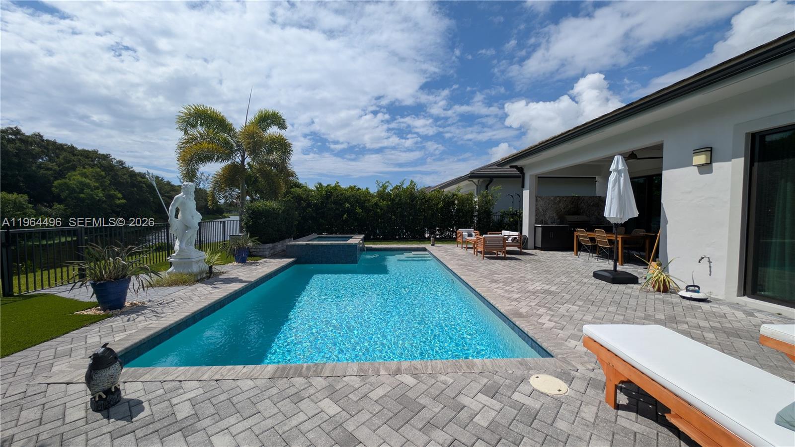 BANYAN CAY RESORT COMMUNI - Residential