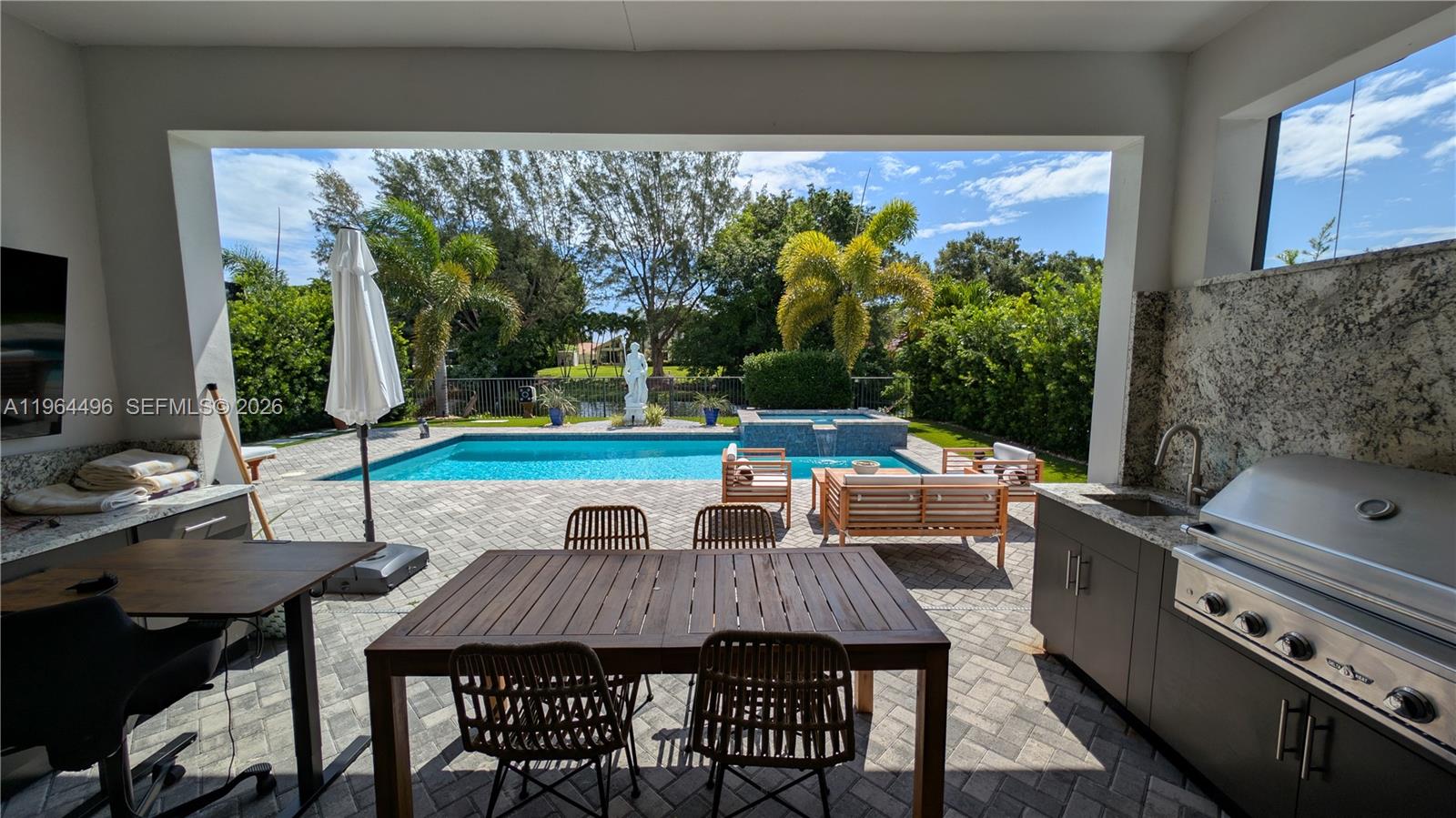 BANYAN CAY RESORT COMMUNI - Residential