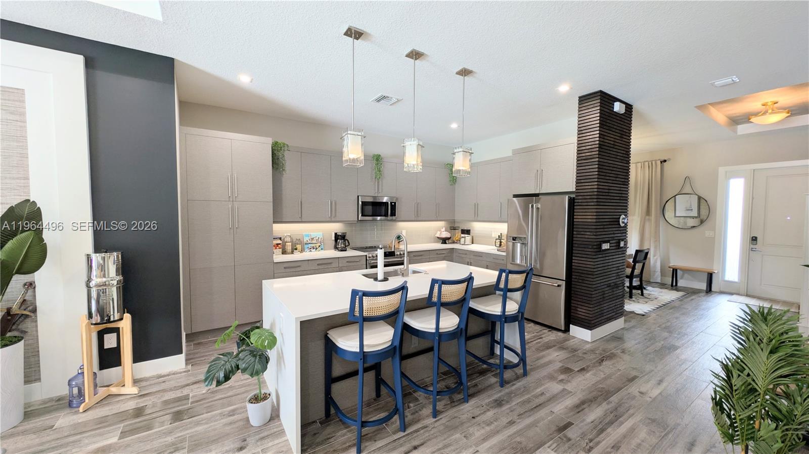 BANYAN CAY RESORT COMMUNI - Residential