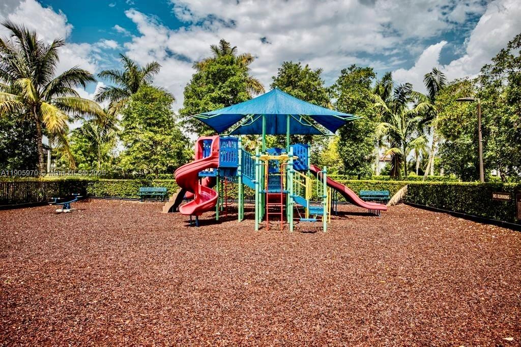 COCO PALM ESTATES - Residential