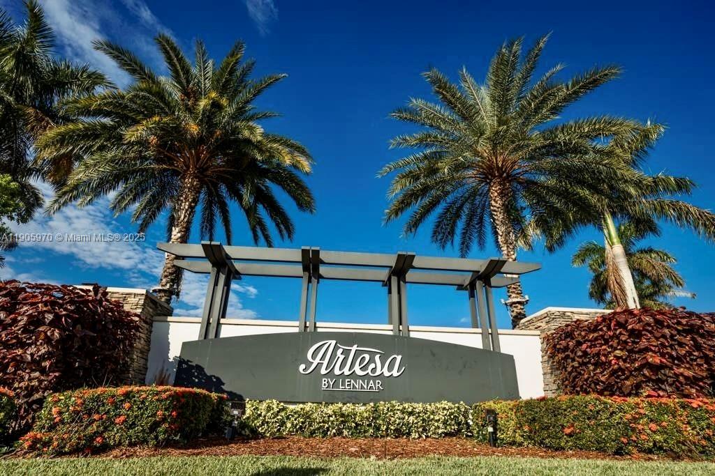 COCO PALM ESTATES - Residential