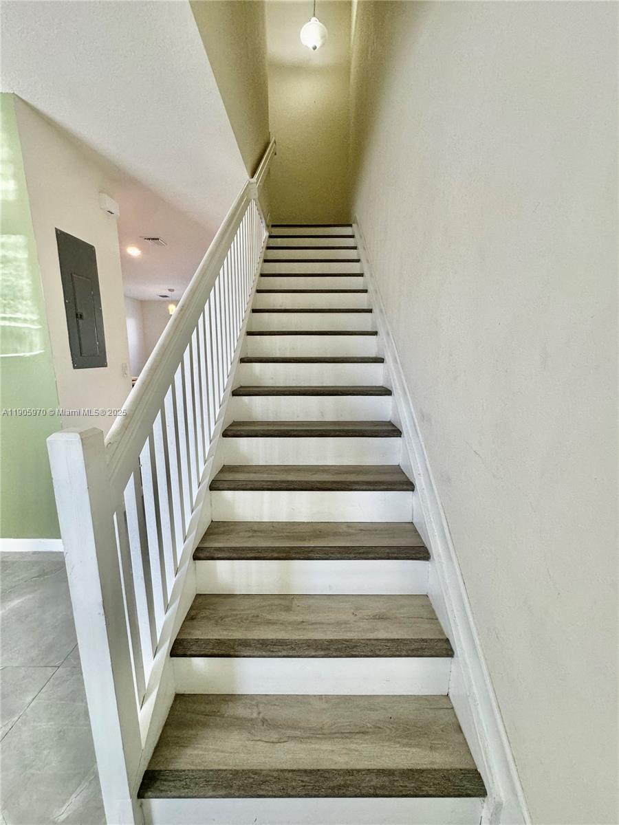 COCO PALM ESTATES - Residential