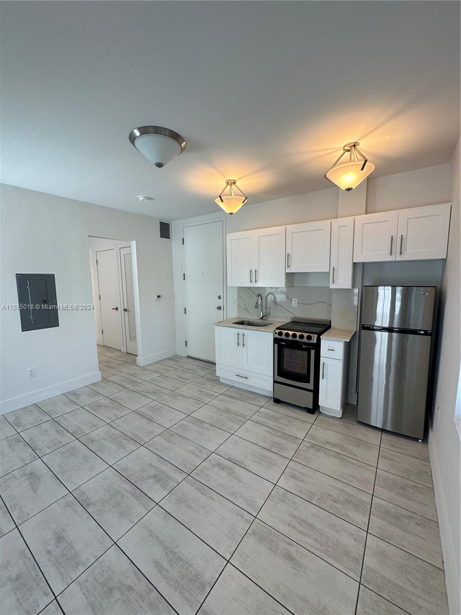 Rental Property at 1201 Pennsylvania Ave 206, Miami Beach, Miami-Dade County, Florida - Bathrooms: 1  - $2,075 MO.