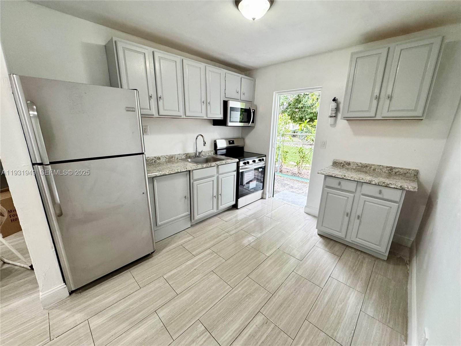 PROGRESSO - Residential Lease