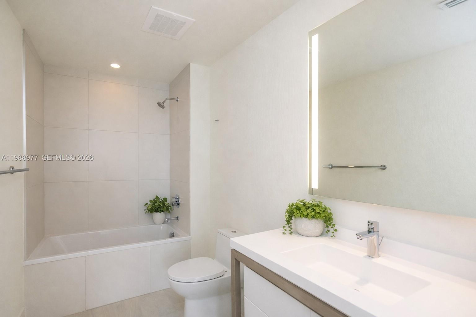 METROPICA NORTH TOWER ONE - Residential Lease