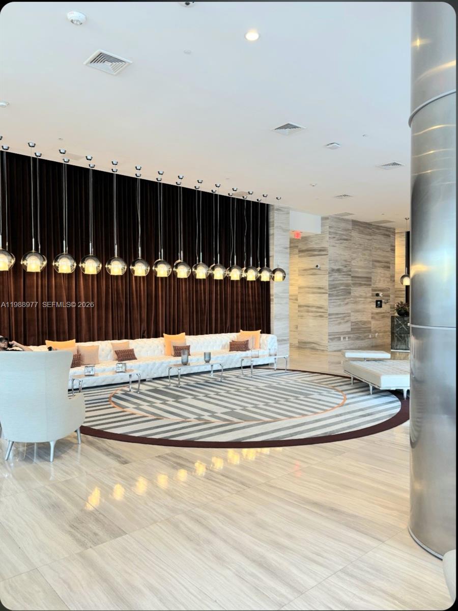 METROPICA NORTH TOWER ONE - Residential Lease