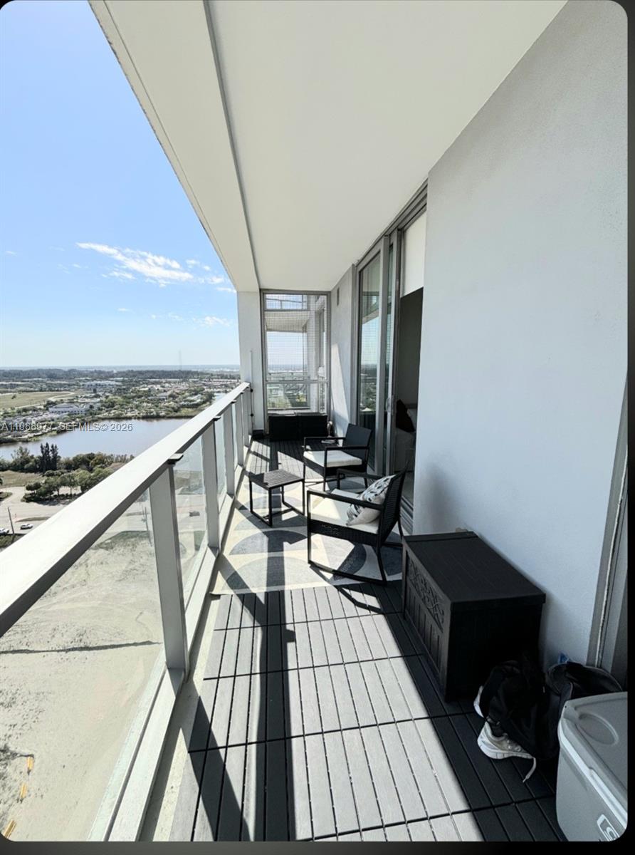 METROPICA NORTH TOWER ONE - Residential Lease