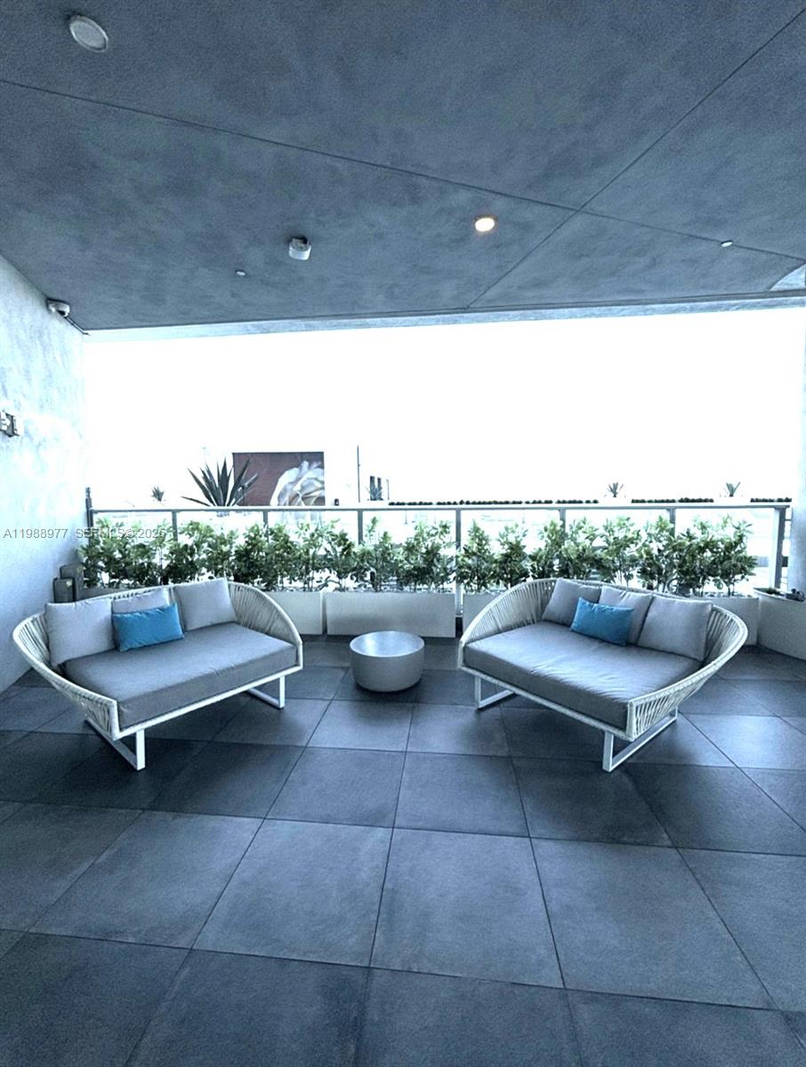 METROPICA NORTH TOWER ONE - Residential Lease