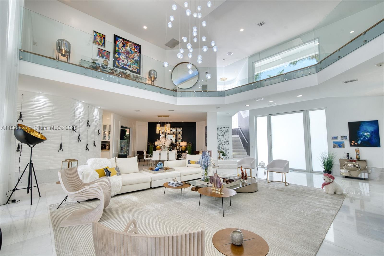 HOLLYWOOD LAKES SECTION - Residential