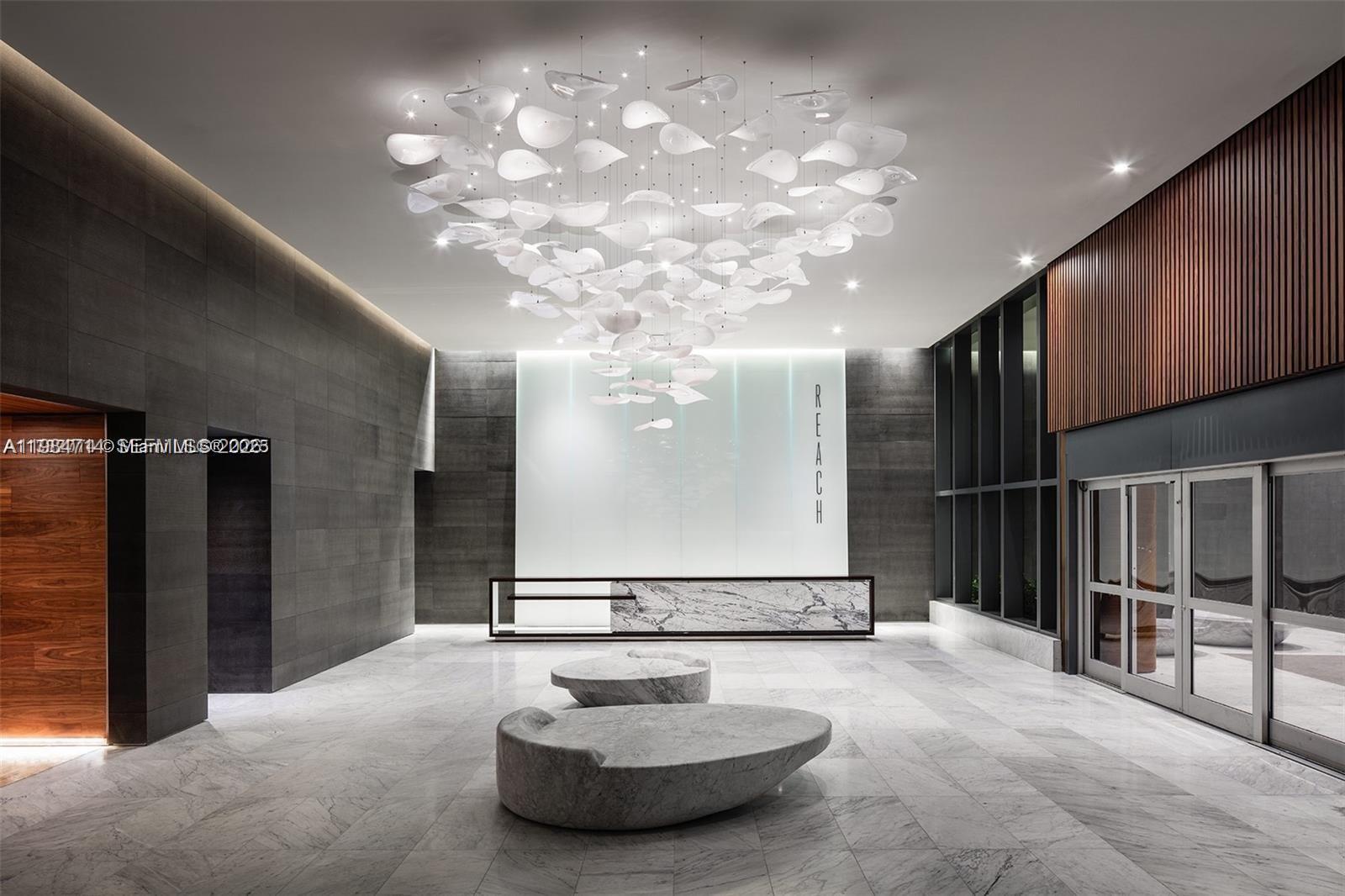 REACH CONDO - Residential