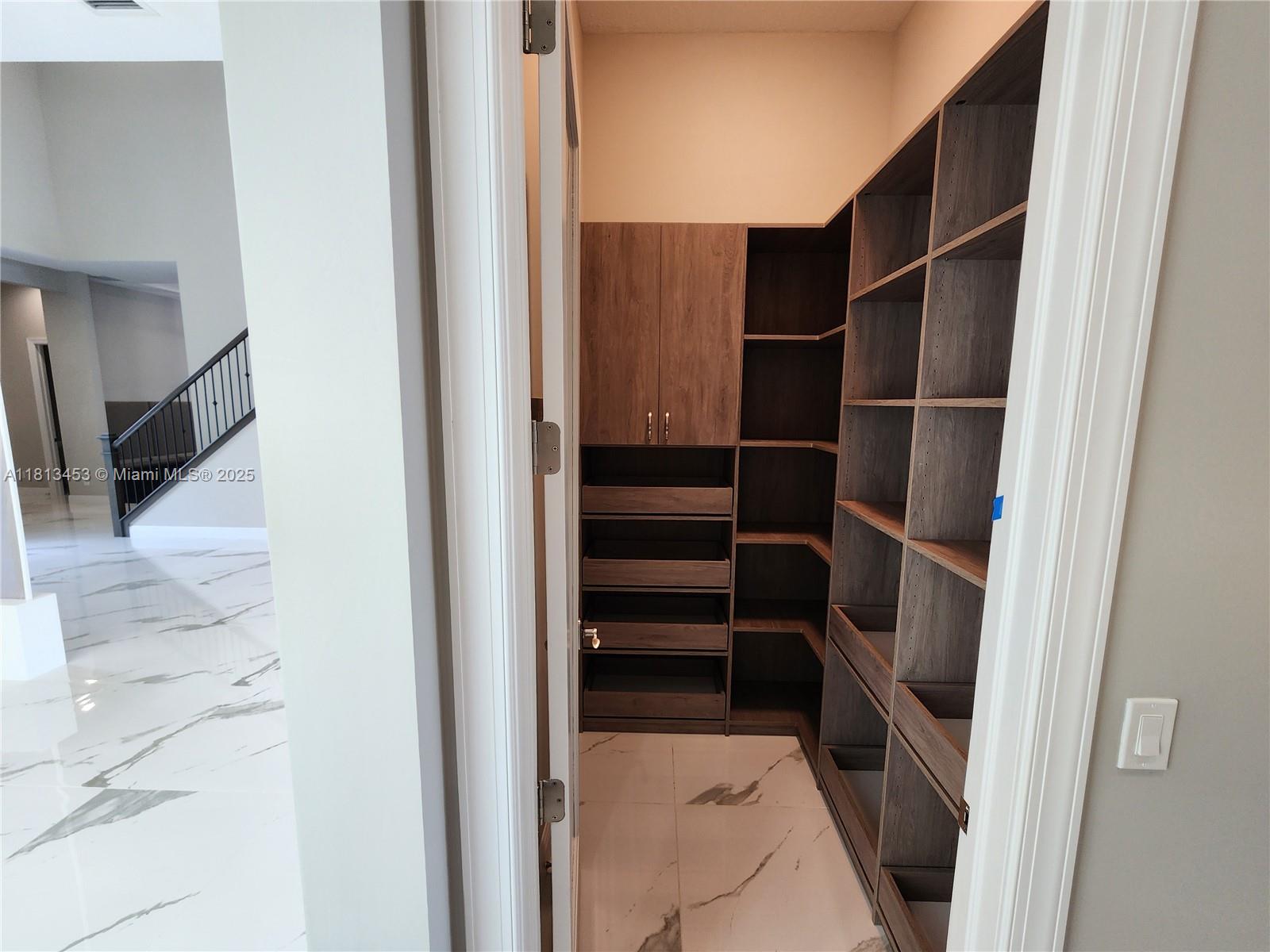ARTISTRY - Residential
