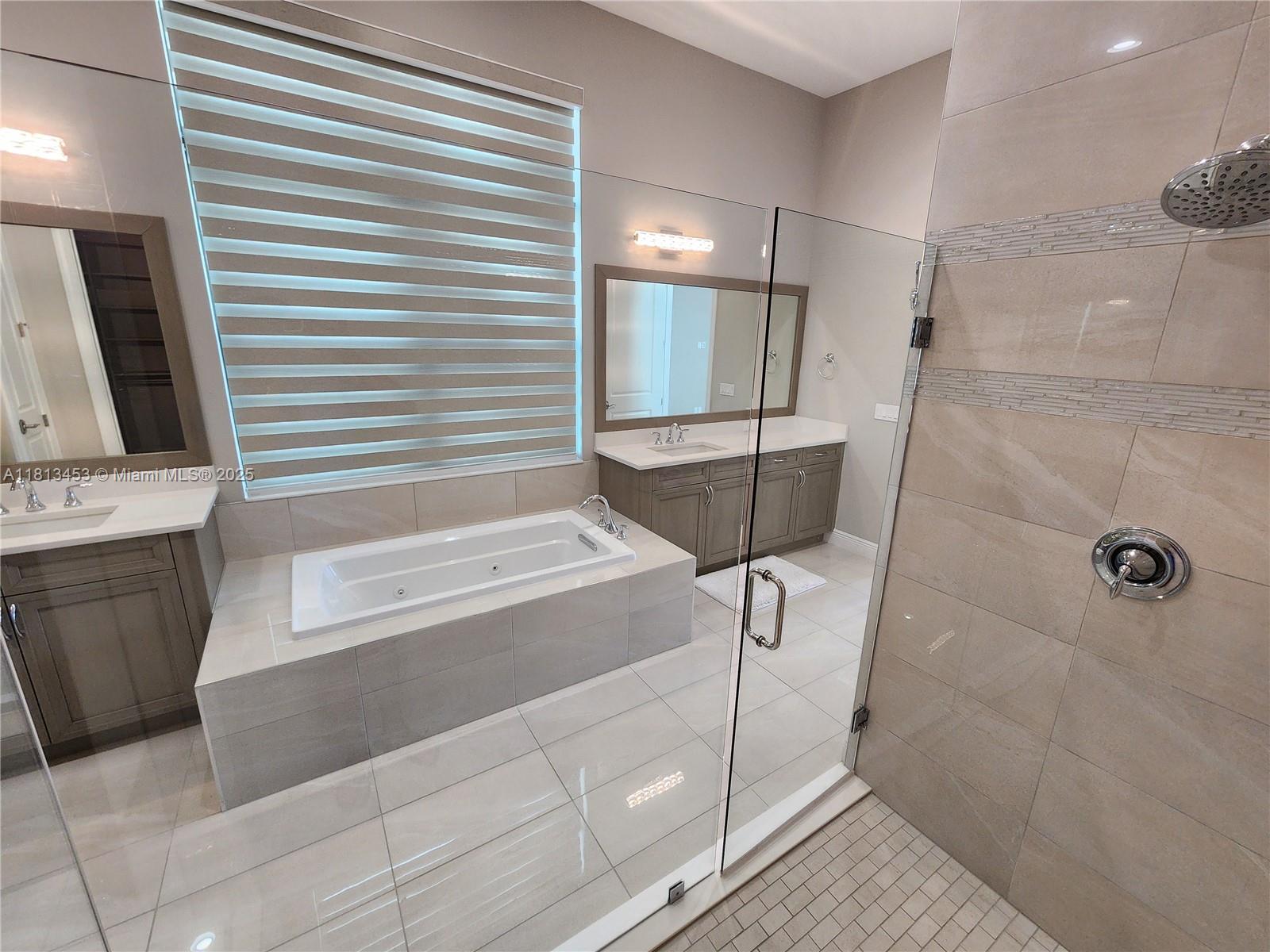 ARTISTRY - Residential