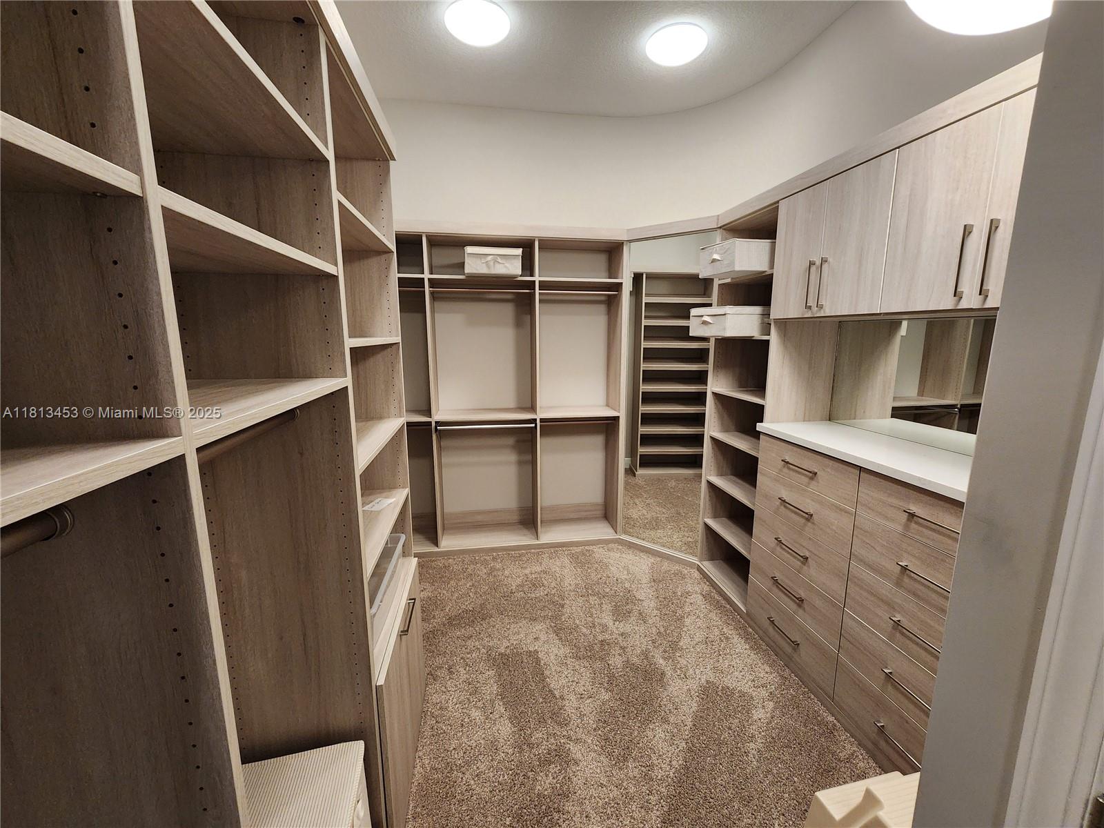 ARTISTRY - Residential