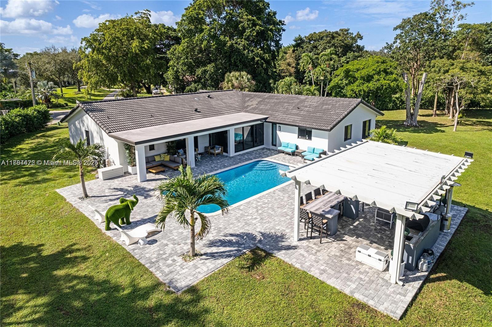 9550 NW 42nd Ct