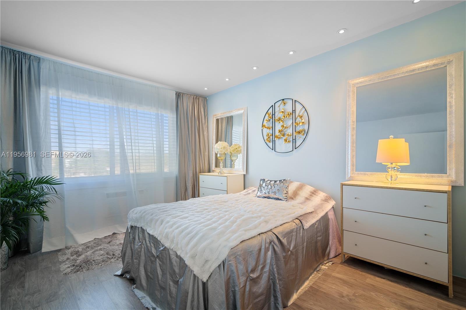 KEYSTONE ARMS CONDO - Residential