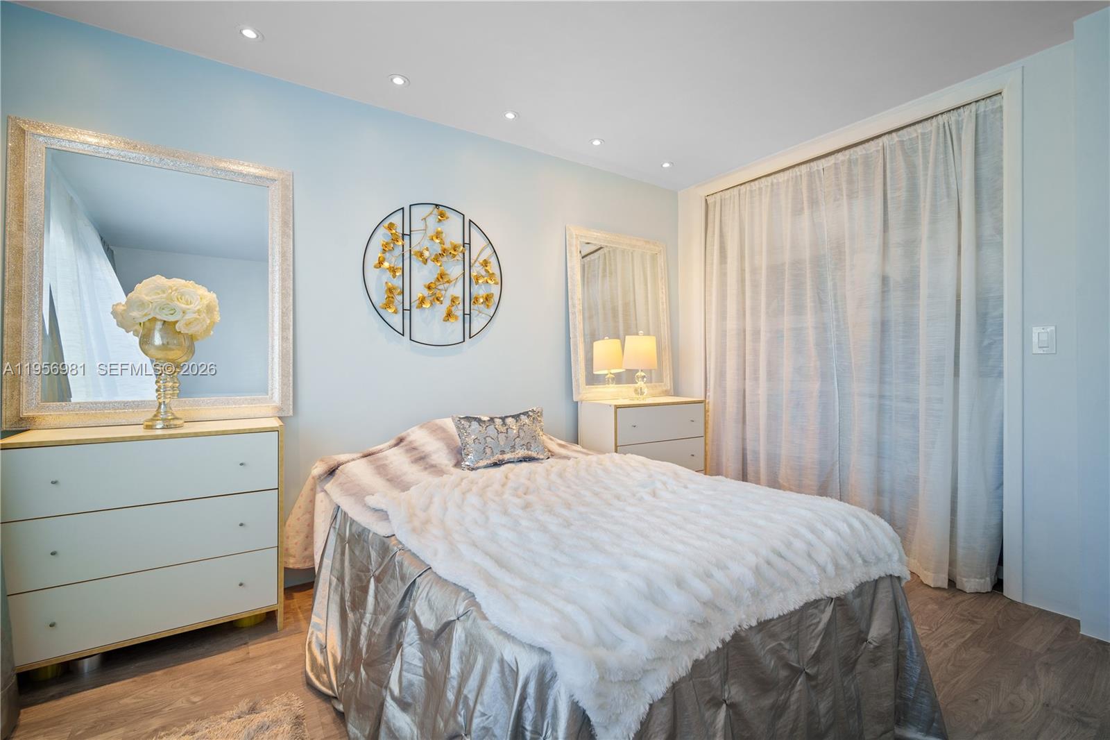 KEYSTONE ARMS CONDO - Residential