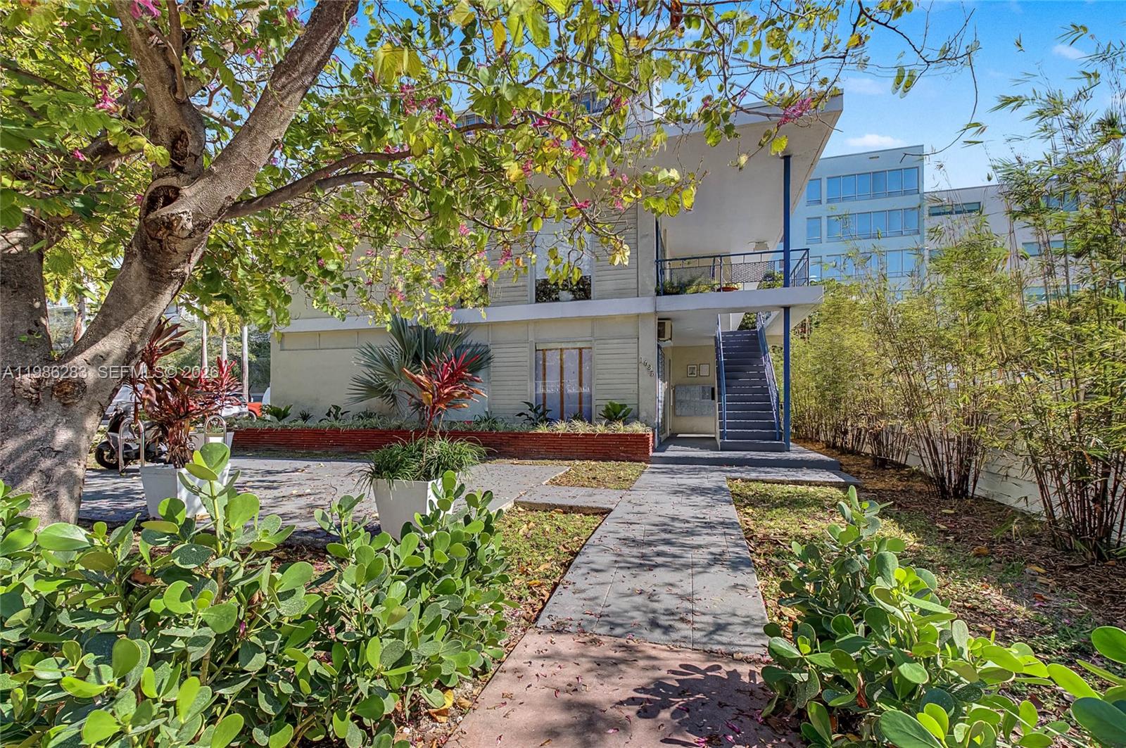 GOLF COURSE SUB AMD PL - Residential Lease