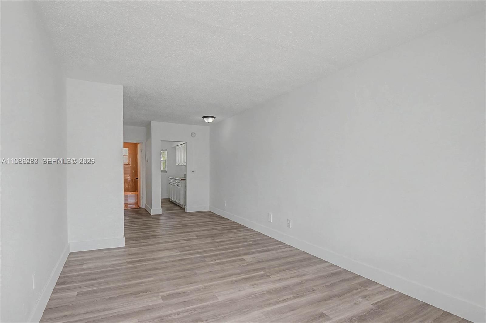 GOLF COURSE SUB AMD PL - Residential Lease