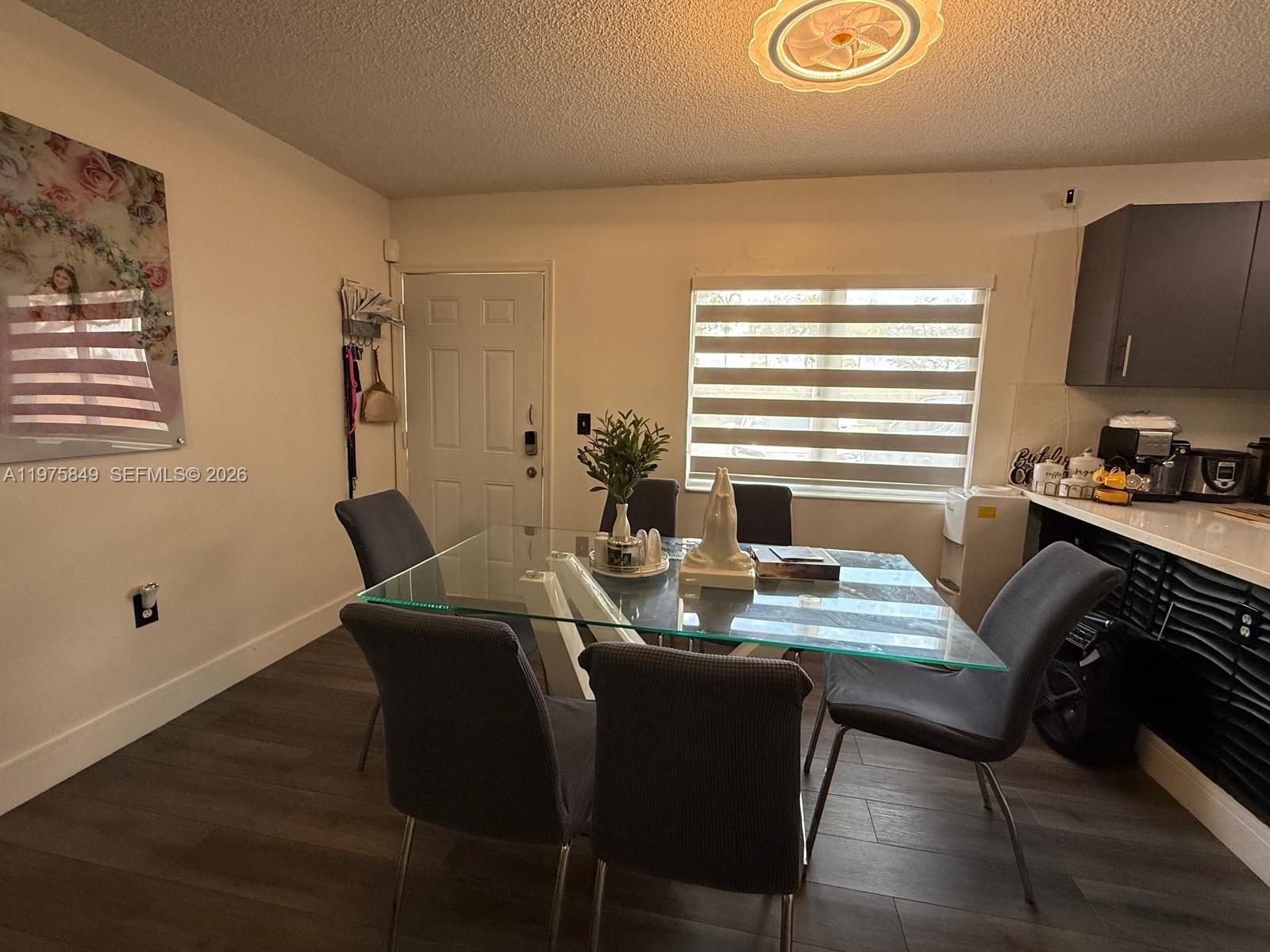 PASEO REAL CONDO - Residential